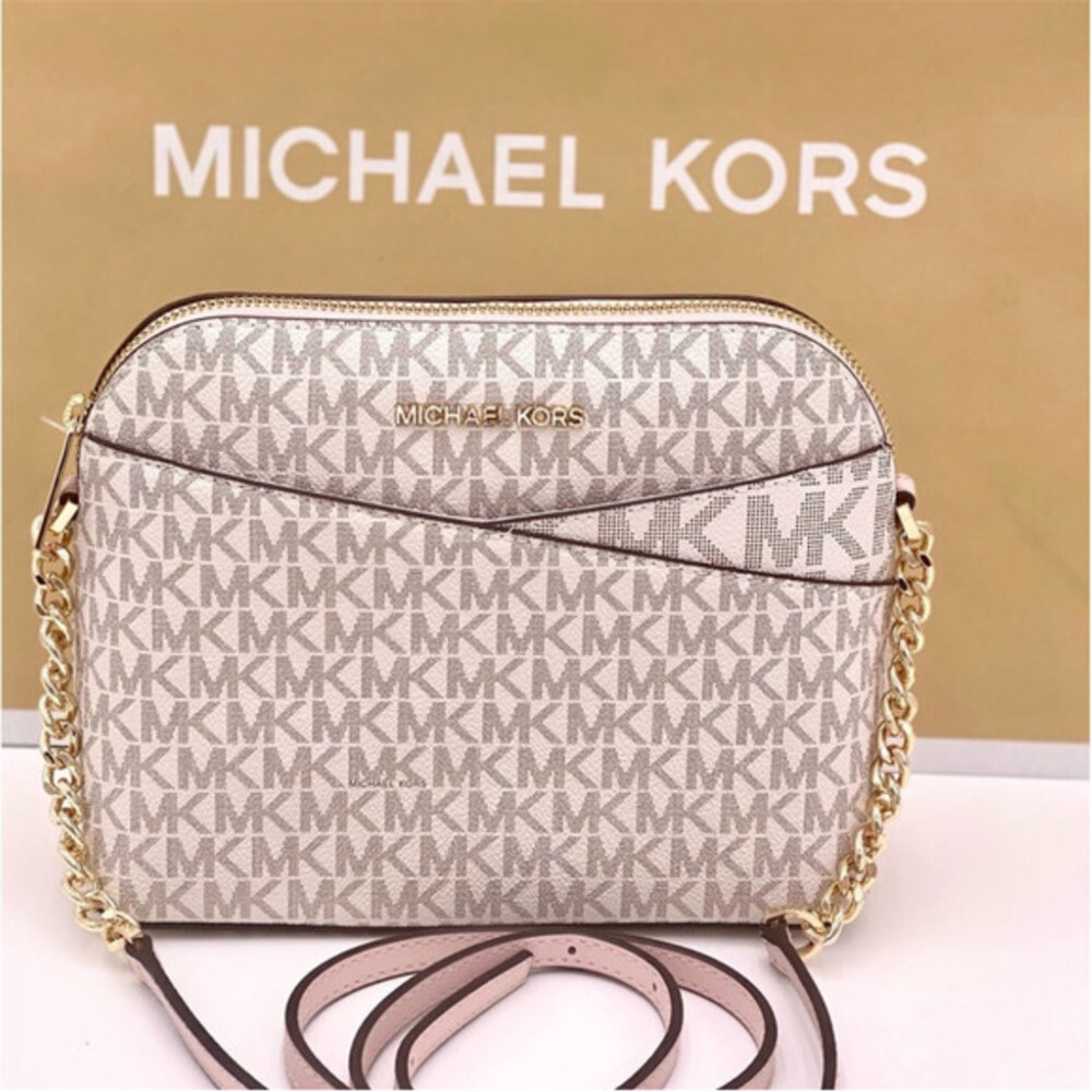 Michael Kors Dome Crossbody Vanilla Pink - Picture 11 of 11